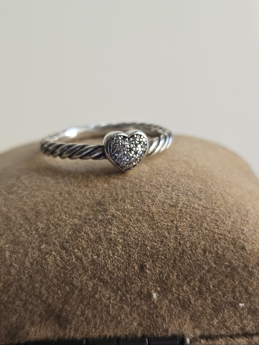 David Yurman Cable Collectibles Diamond Heart Pavé Sterling Silver Ring Size 6✨️ - Picture 4 of 15
